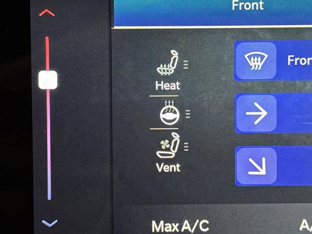 Used 2024 Jeep Wagoneer L Series II w/ Convenience Group I image 7