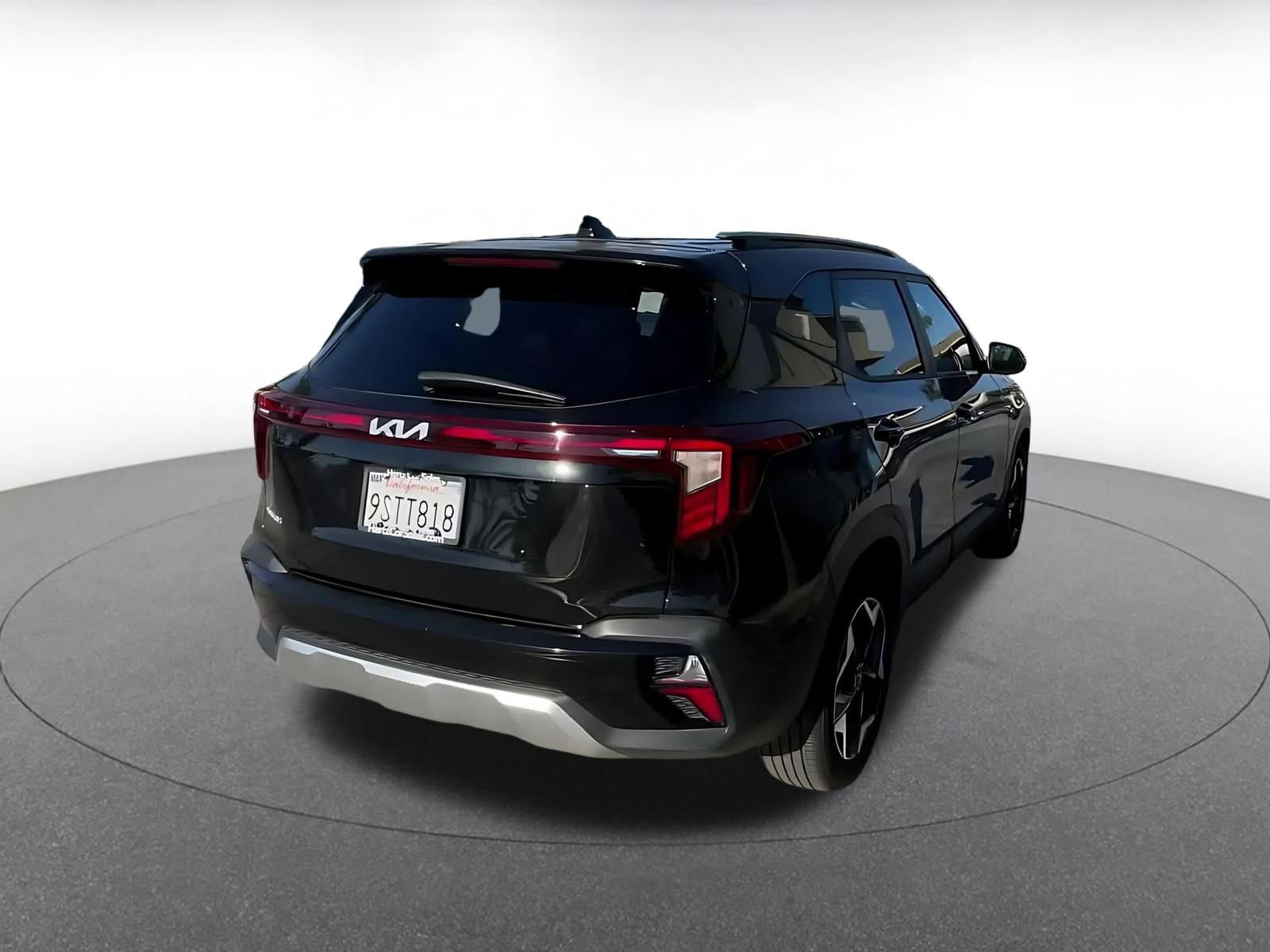 Used 2025 Kia Seltos S image 14