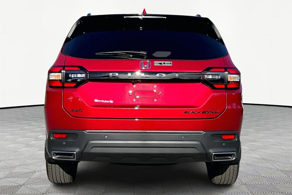 Certified 2025 Honda Pilot Black Edition image 6