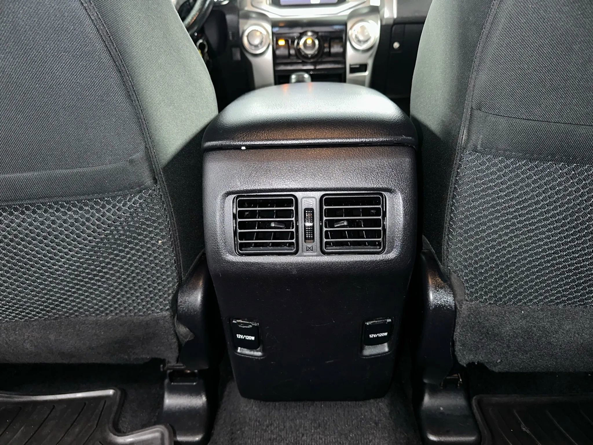 Used 2016 Toyota 4Runner SR5 AWD/4WD image 28