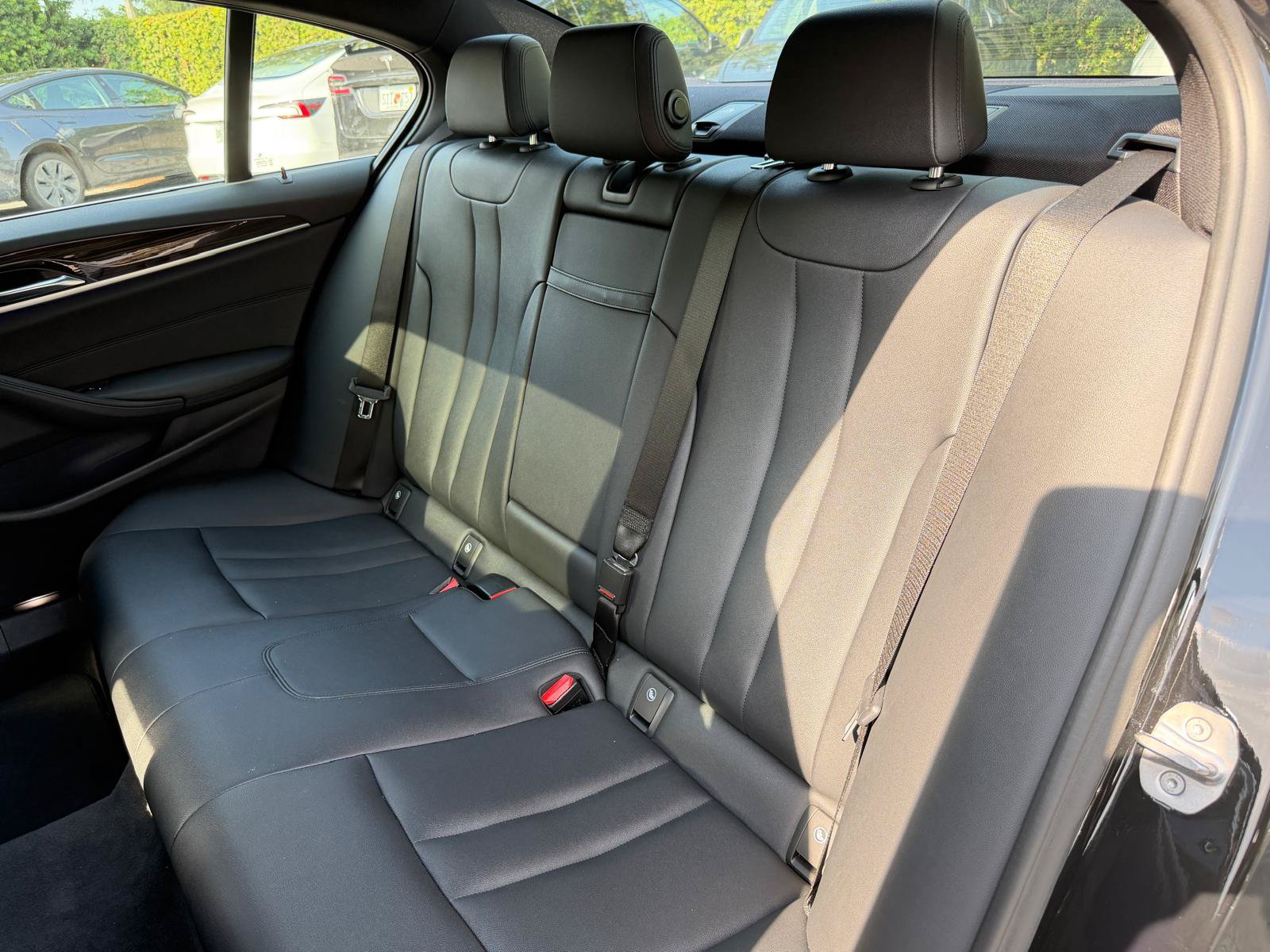 Used 2019 BMW 530e RWD image 47