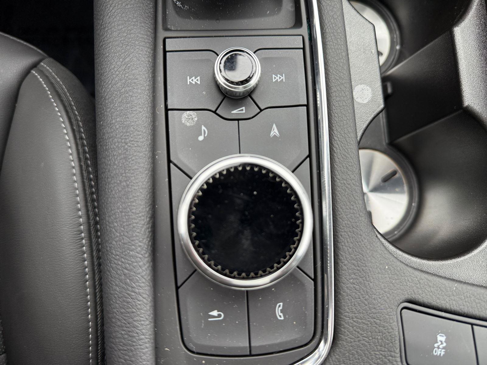 New 2025 Cadillac XT6 Premium Luxury w/ Technology Package image 32