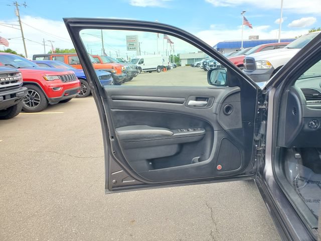Certified 2016 Chrysler 300 S AWD/4WD image 8