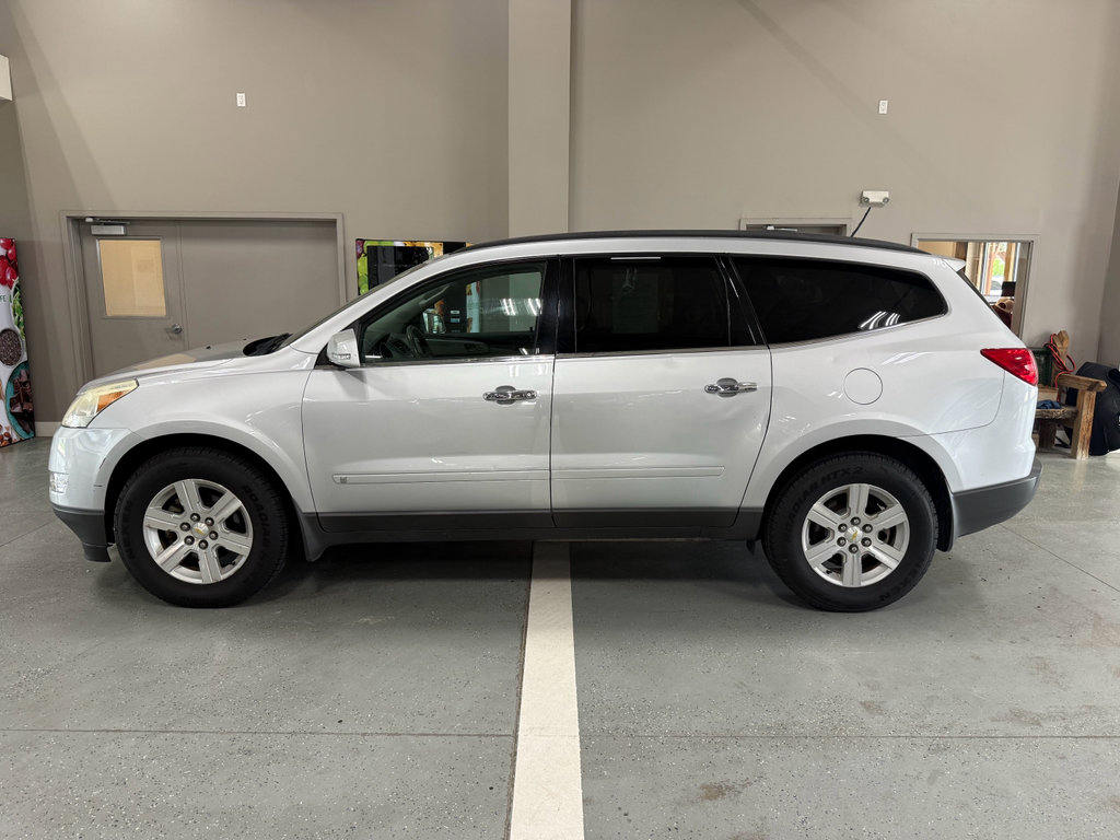 Used 2010 Chevrolet Traverse LT w/ Personal Connectivity Package
