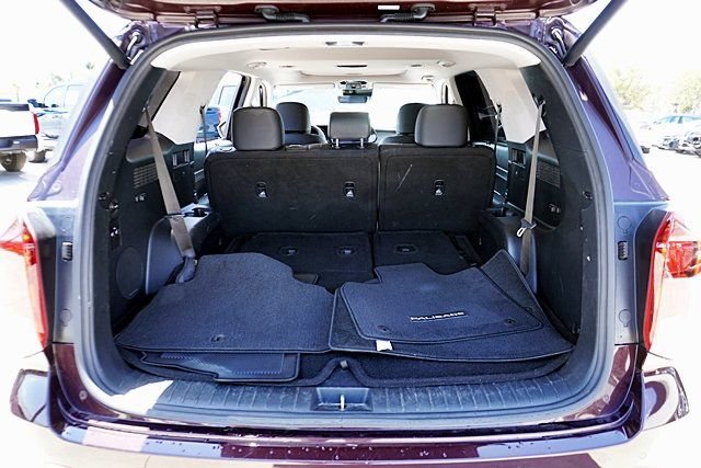 Used 2024 Hyundai Palisade SEL FWD image 19