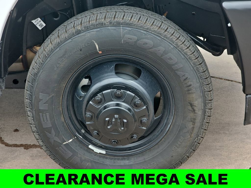 New 2025 RAM 3500 Tradesman image 39