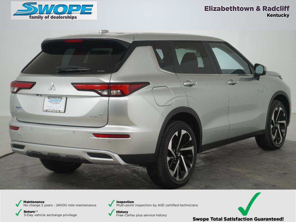 New 2025 Mitsubishi Outlander SE image 3