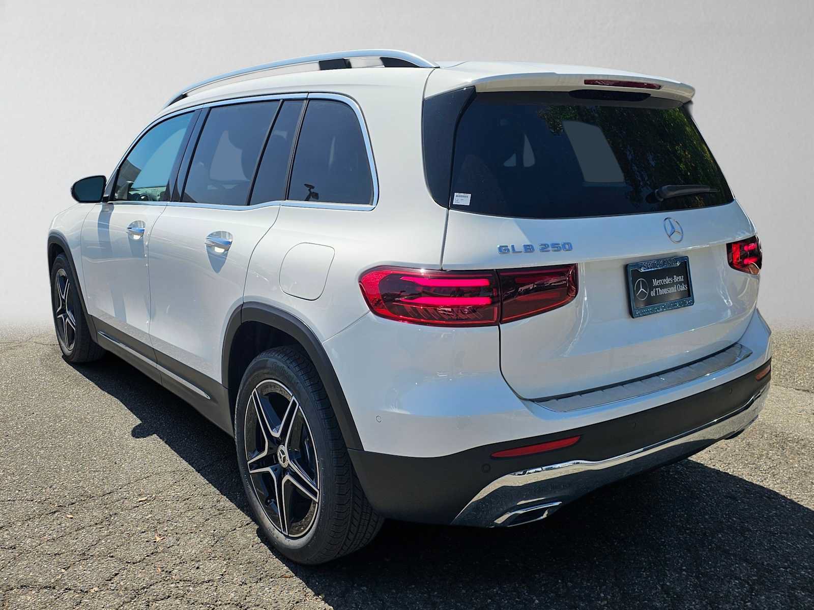 New 2026 Mercedes-Benz GLB 250 image 5