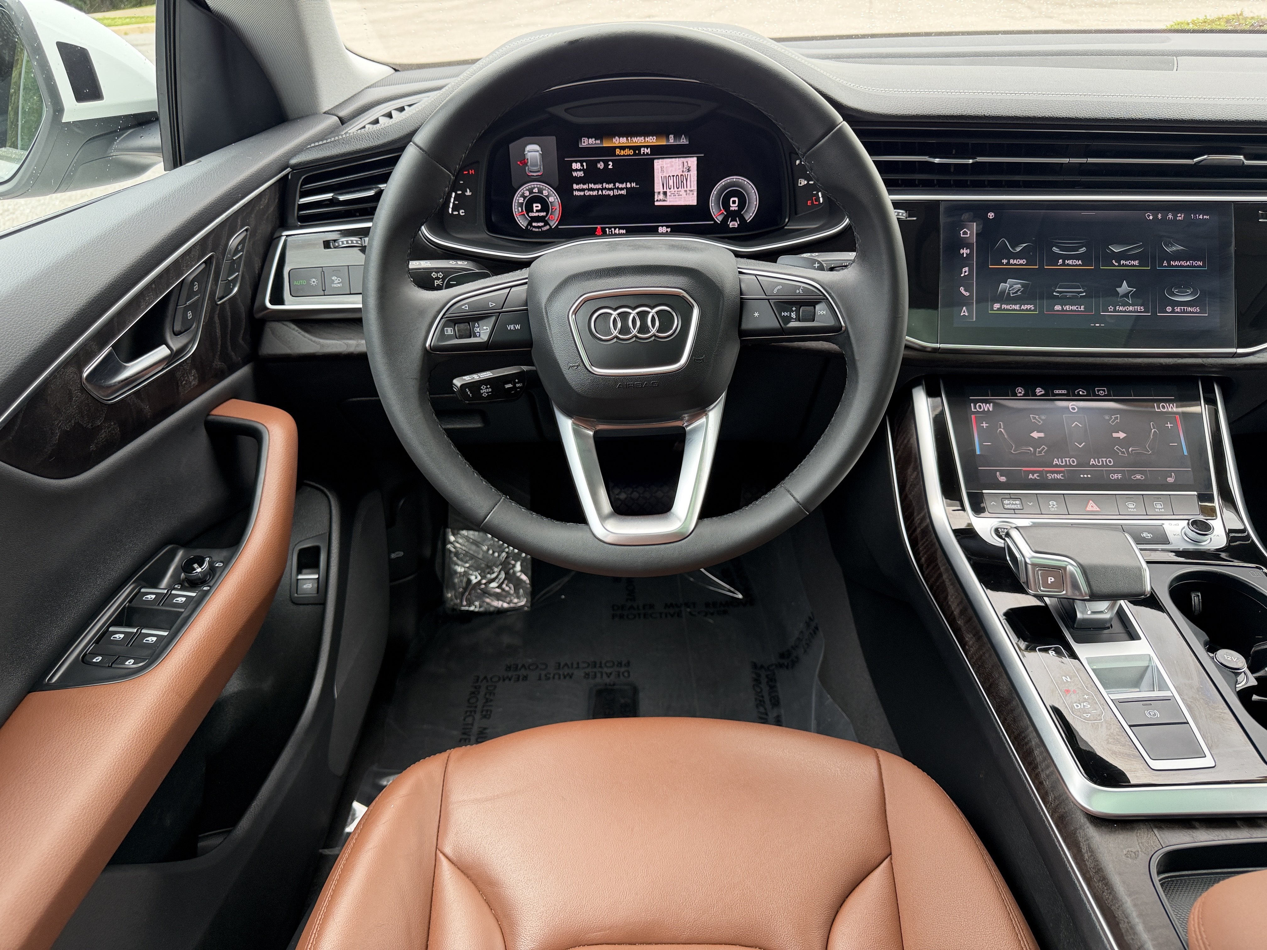 Used 2023 Audi Q8 Premium w/ Convenience Package AWD/4WD image 15