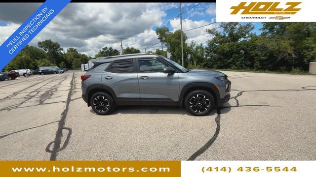Used 2022 Chevrolet TrailBlazer LT w/ Convenience Package AWD/4WD image 9