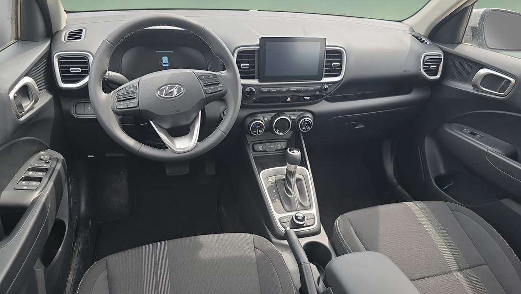New 2026 Hyundai Venue SEL FWD image 18
