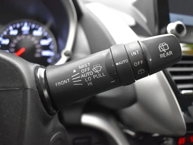 Used 2024 Mitsubishi Eclipse Cross SE image 27