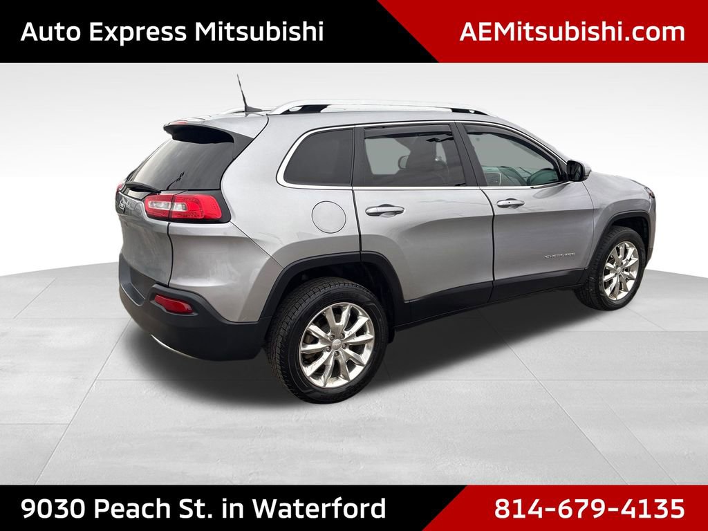Used 2017 Jeep Cherokee Limited AWD/4WD image 7