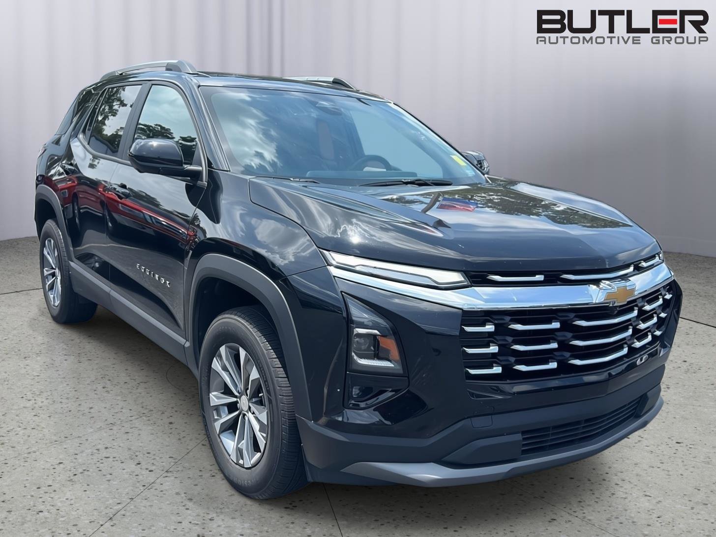 Used 2025 Chevrolet Equinox LT w/ Convenience Package II FWD image 7
