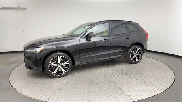 Certified 2023 Volvo XC60 B6 Ultimate w/ Climate Package image 6