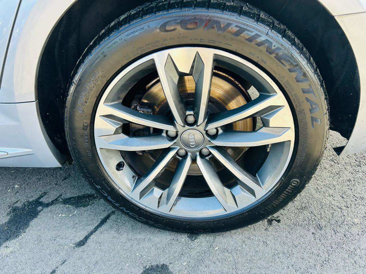Used 2017 Audi A4 2.0T allroad Prestige w/ Prestige Package AWD/4WD image 11