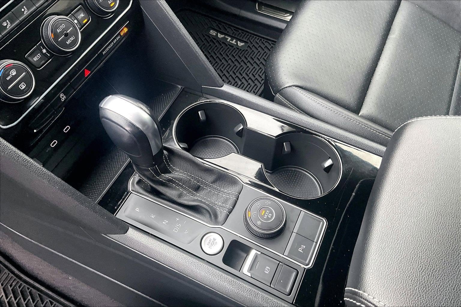 Used 2022 Volkswagen Atlas SE image 13