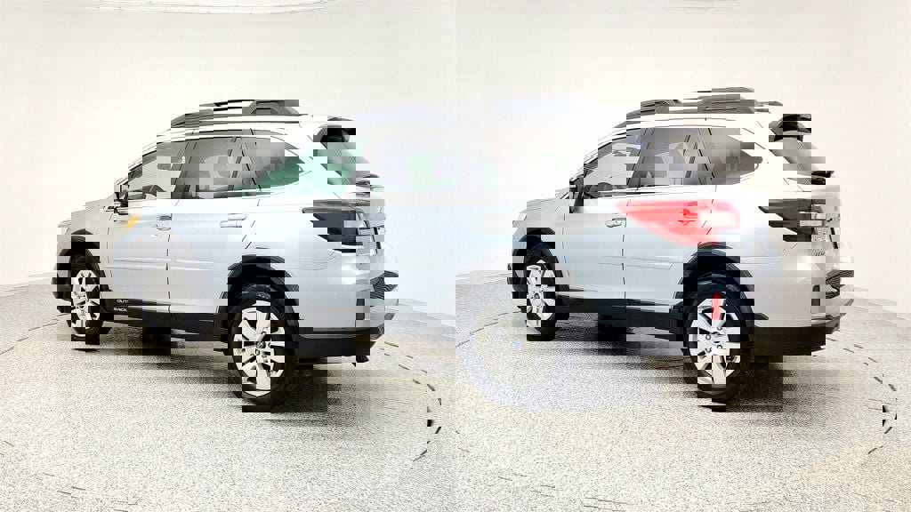 Used 2015 Subaru Outback 2.5i Premium image 7