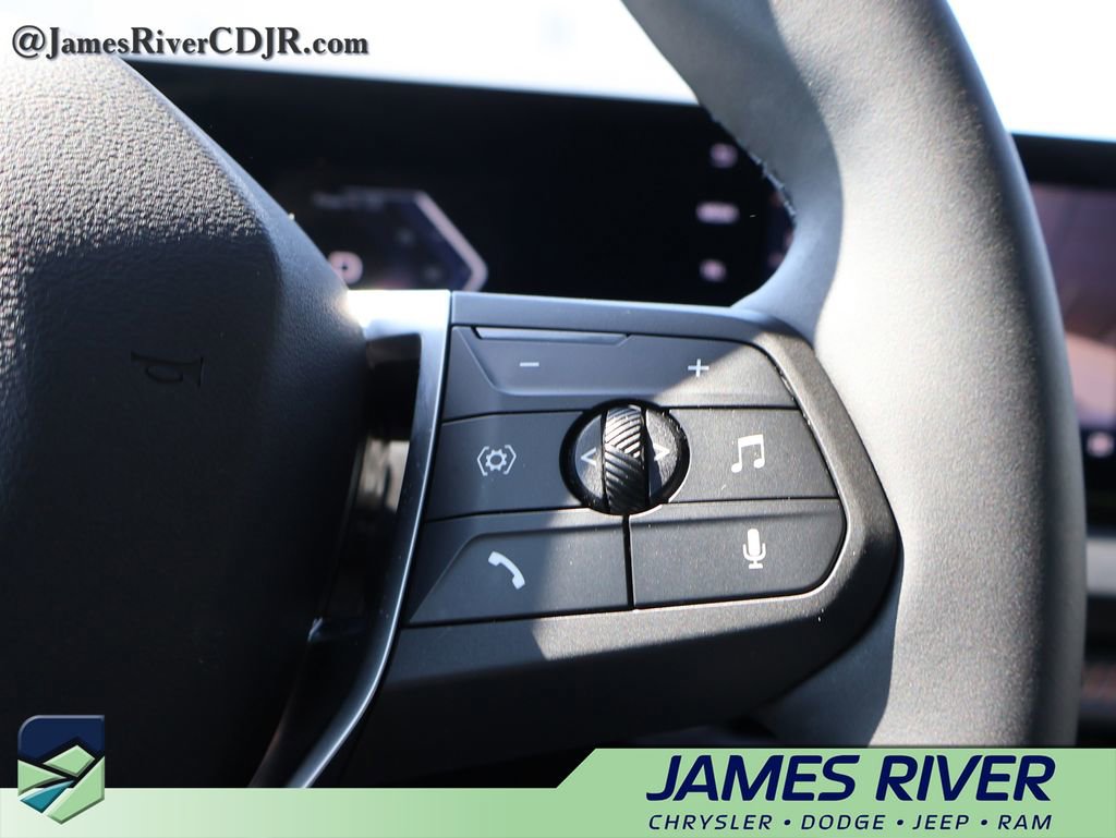 Used 2025 BMW 228i xDrive image 28