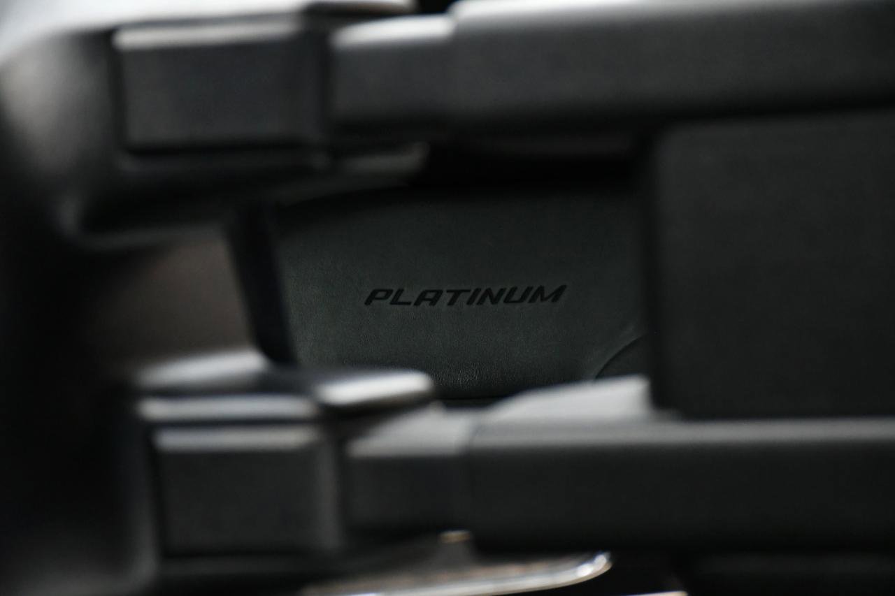 Used 2016 Ford F350 Platinum w/ FX4 Off-Road Package image 27