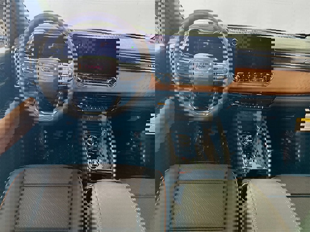 New 2026 GMC Canyon AT4 w/ Technology Plus Package image 2