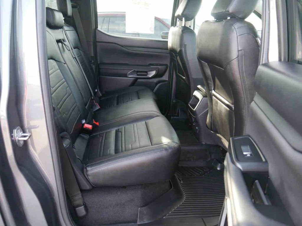 Used 2025 Ford Ranger Lariat w/ FX4 Off-Road Package image 24