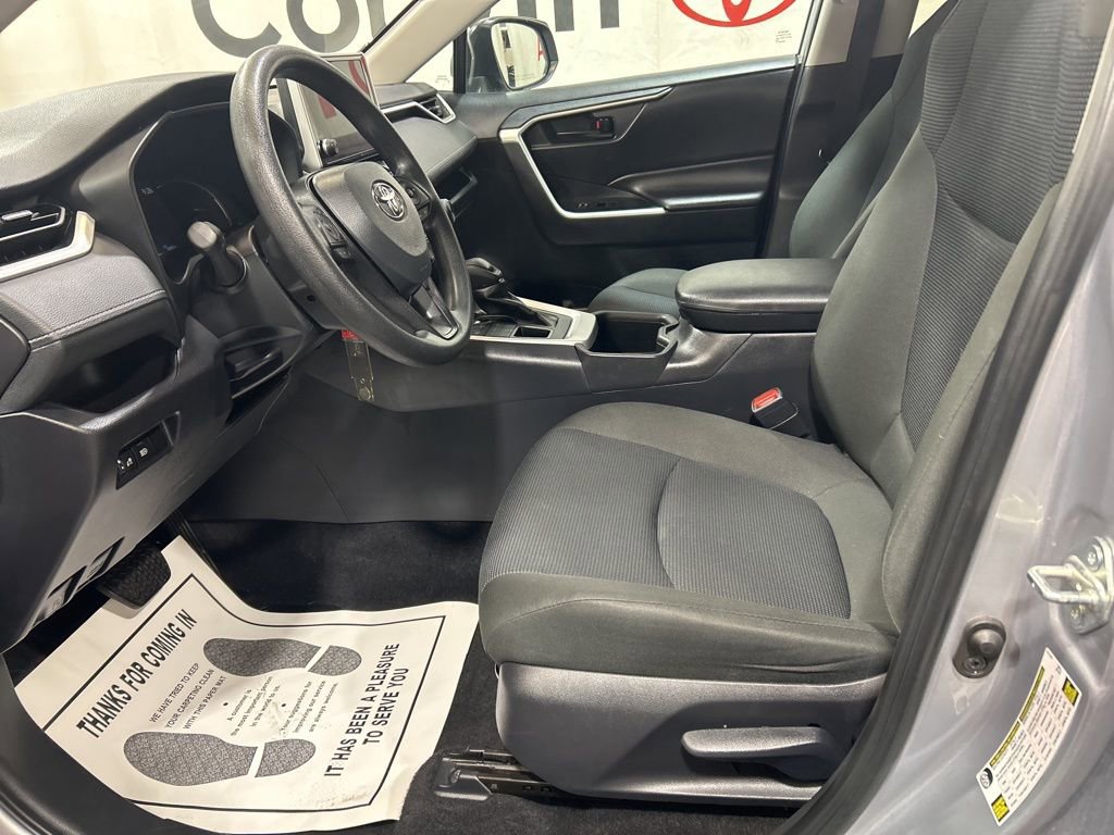 Used 2024 Toyota RAV4 LE image 23