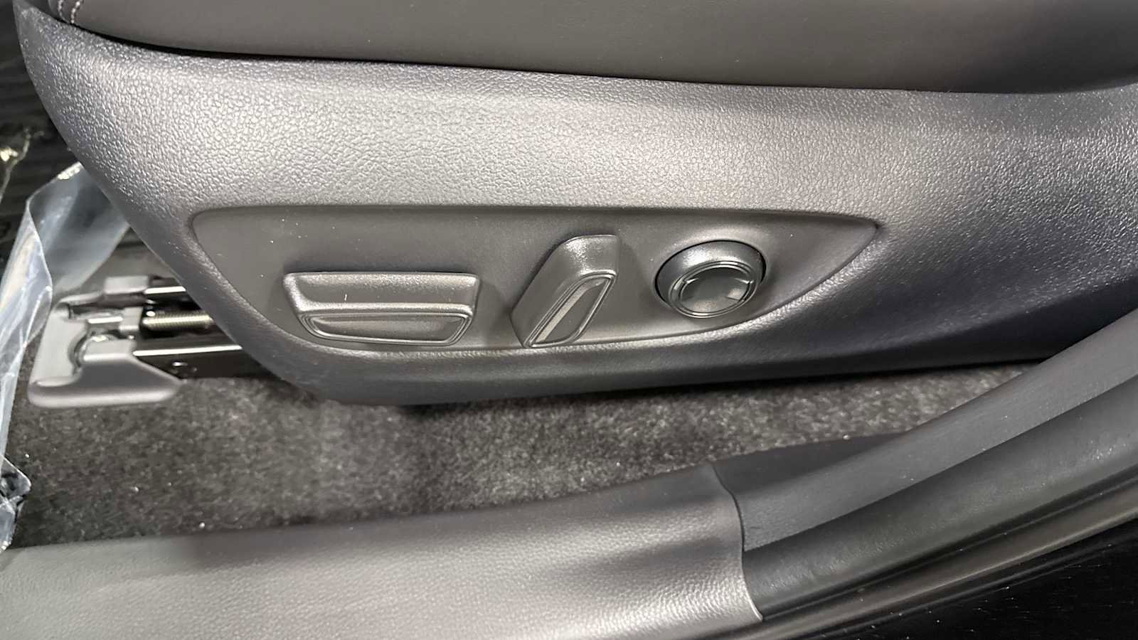 New 2025 Toyota RAV4 XLE Premium image 14