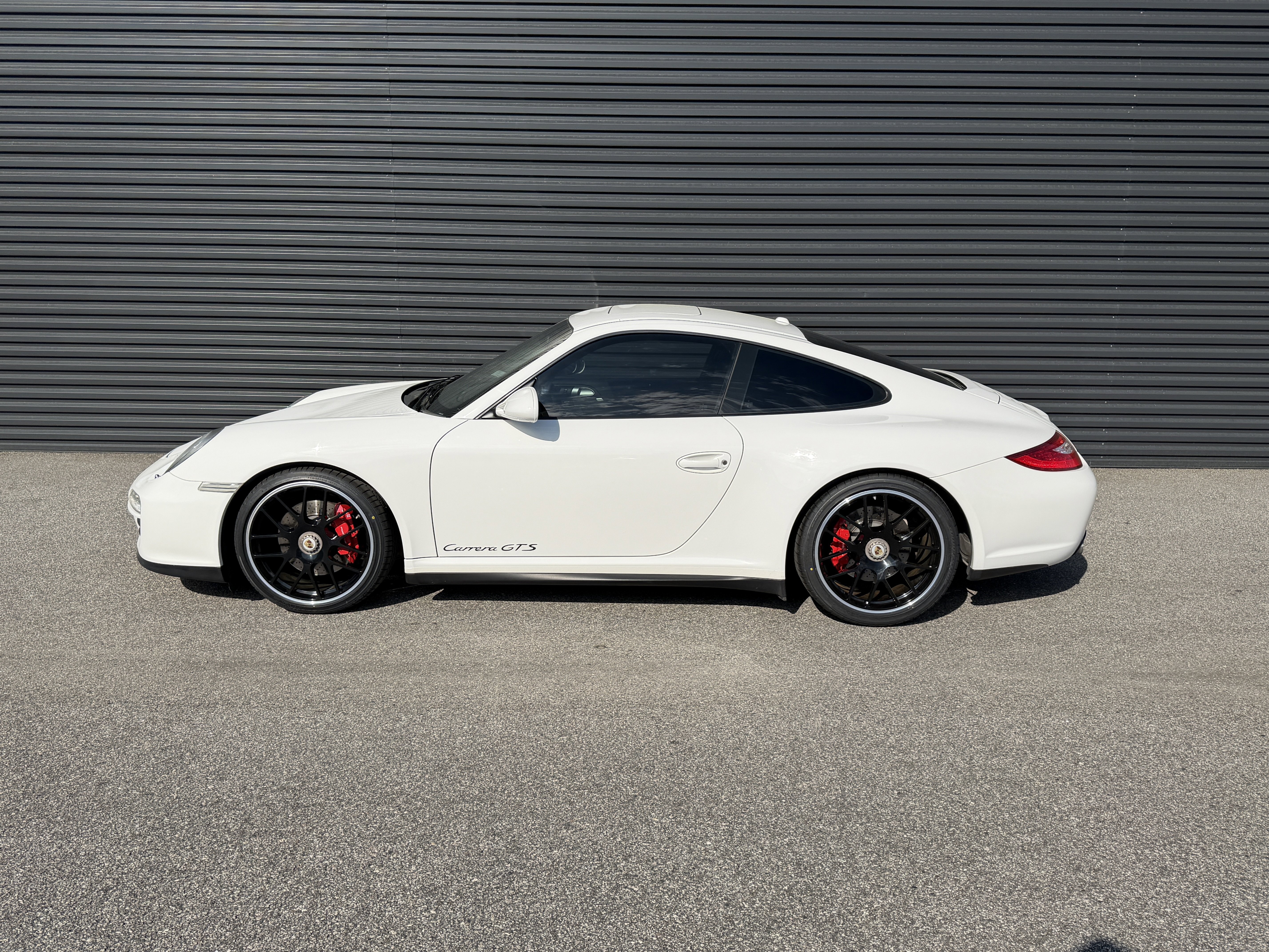 Used 2012 Porsche 911 Carrera GTS image 2