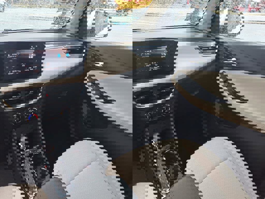 Used 2024 Buick Encore GX Preferred w/ Advanced Technology Package image 11