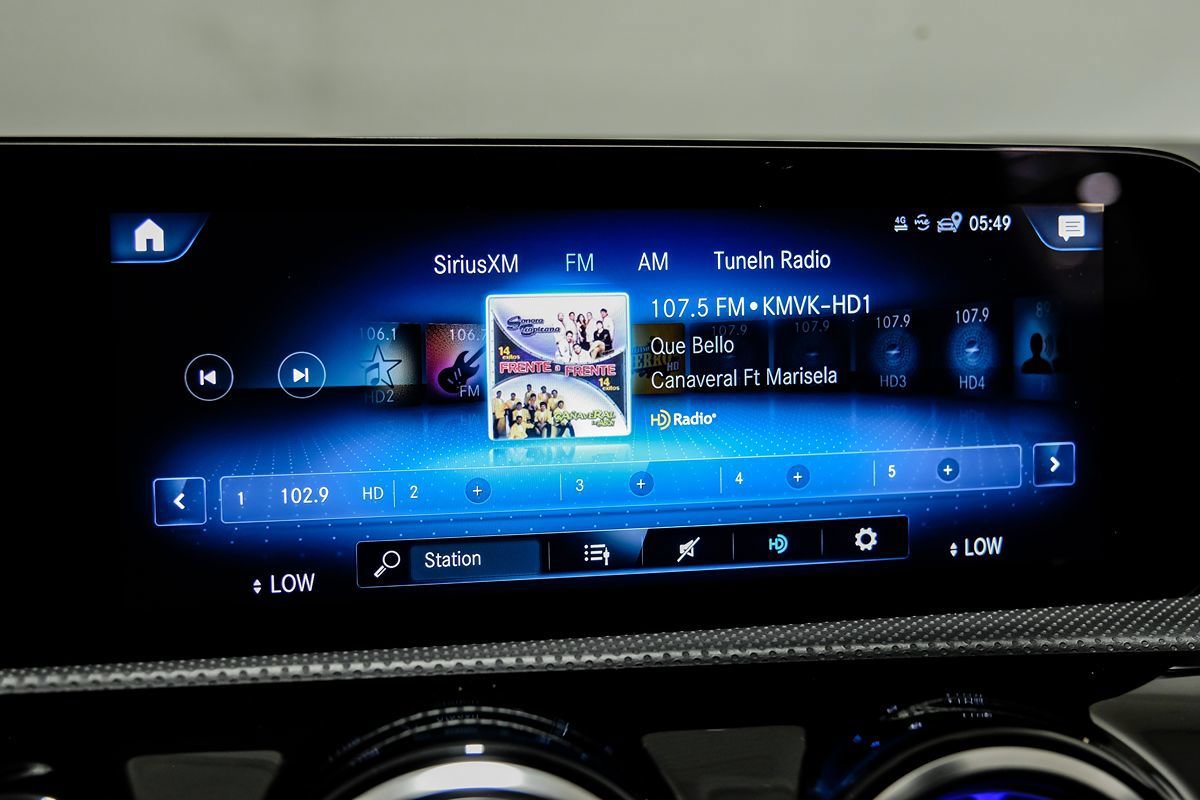 Used 2023 Mercedes-Benz CLA 250 image 33