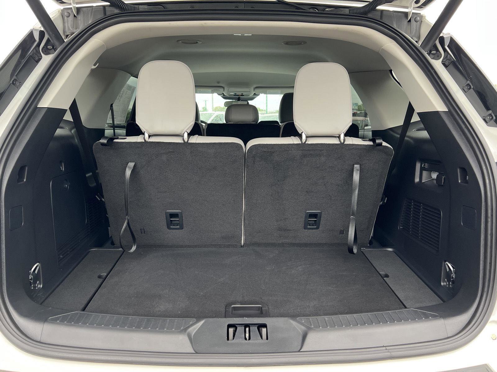 Used 2025 Ford Explorer Active w/ Active Comfort Package AWD/4WD image 47