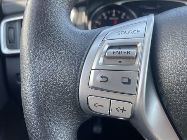 Used 2014 Nissan Rogue SV FWD image 19