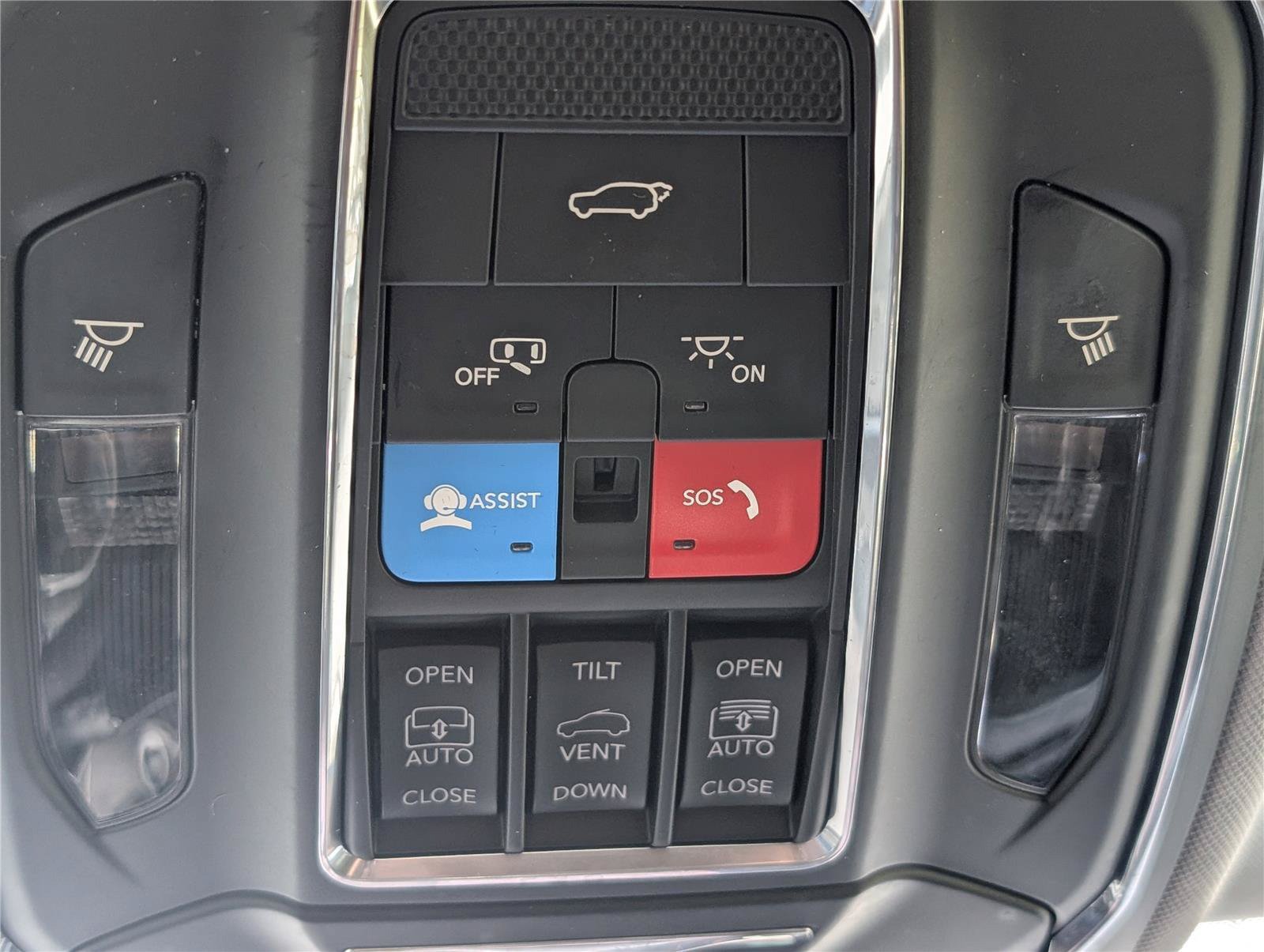 Used 2022 Jeep Grand Cherokee Limited 4xe w/ Luxury Tech Group II AWD/4WD image 35