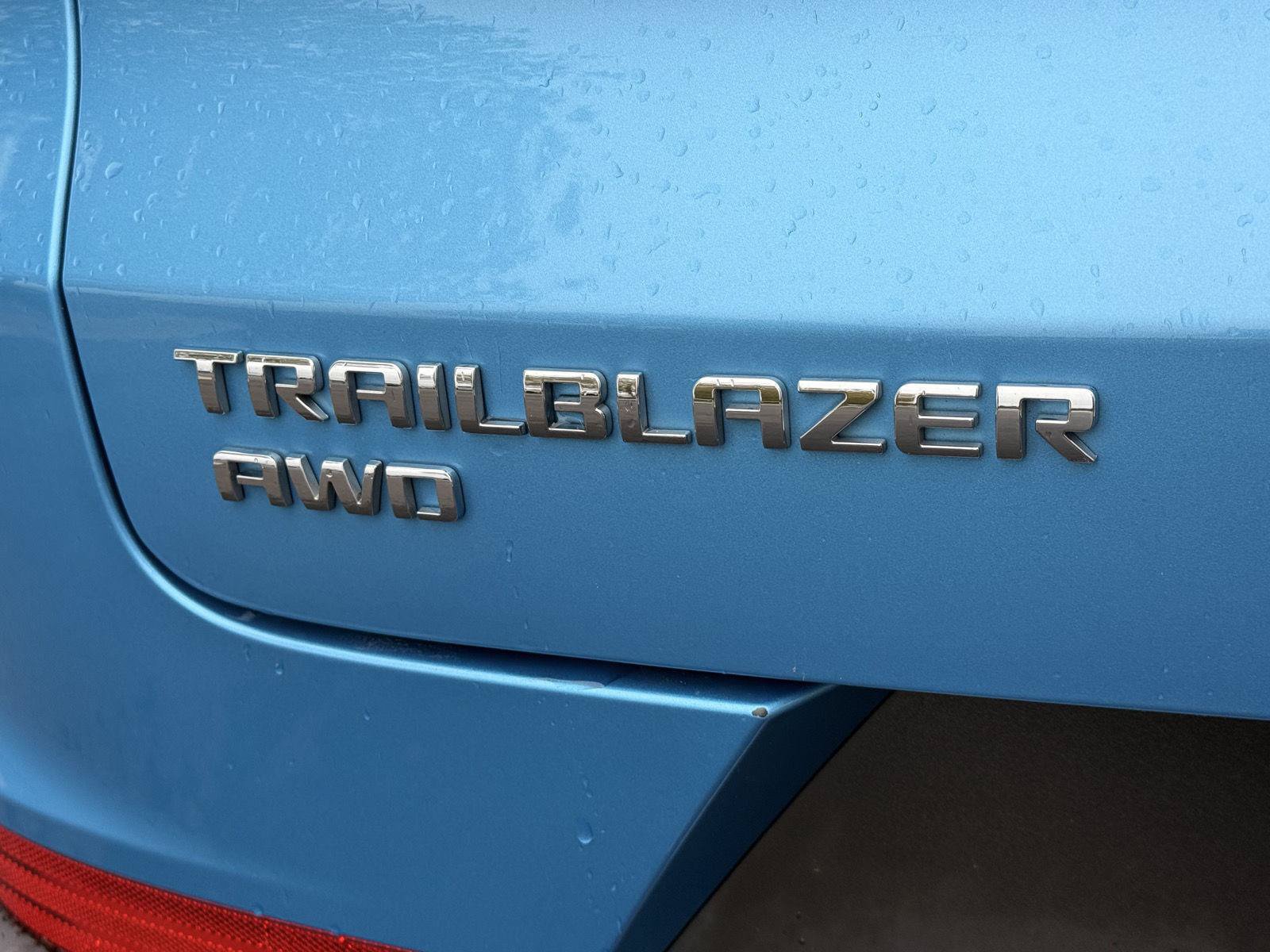 Used 2025 Chevrolet TrailBlazer LT AWD/4WD image 19