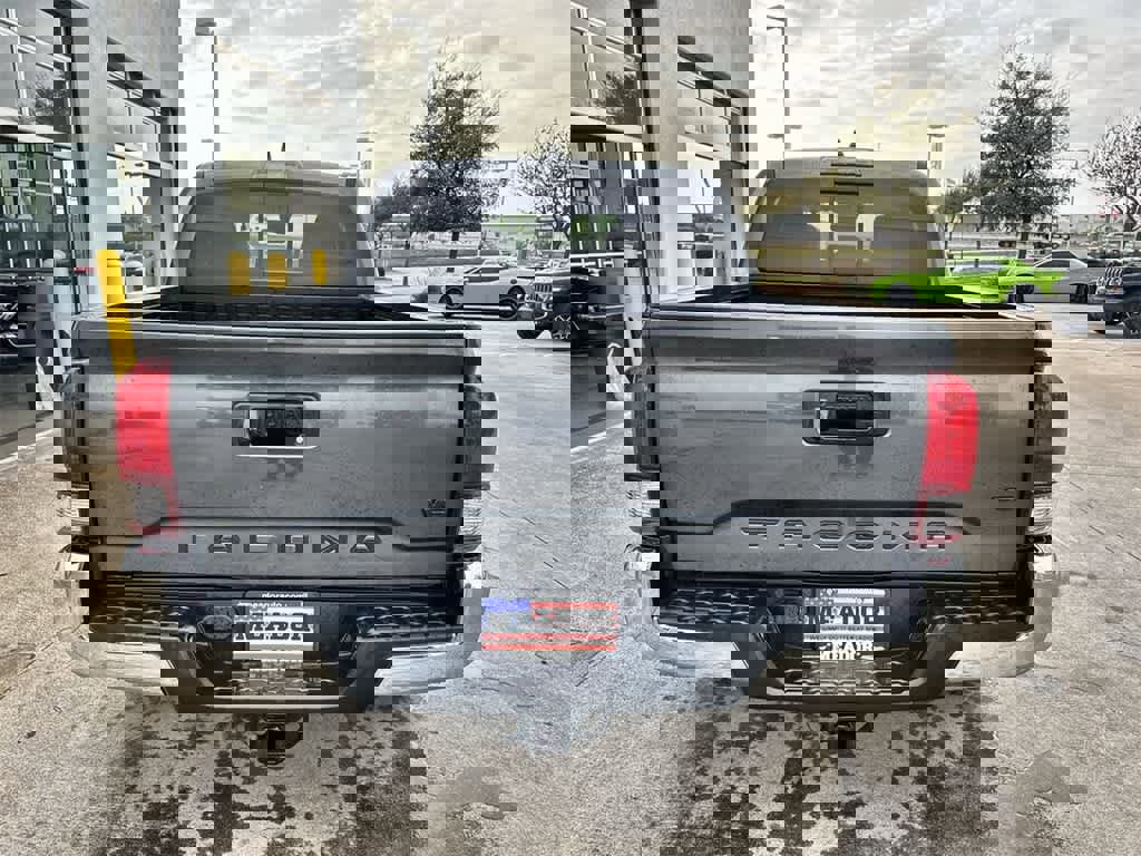 Used 2023 Toyota Tacoma SR5 image 5