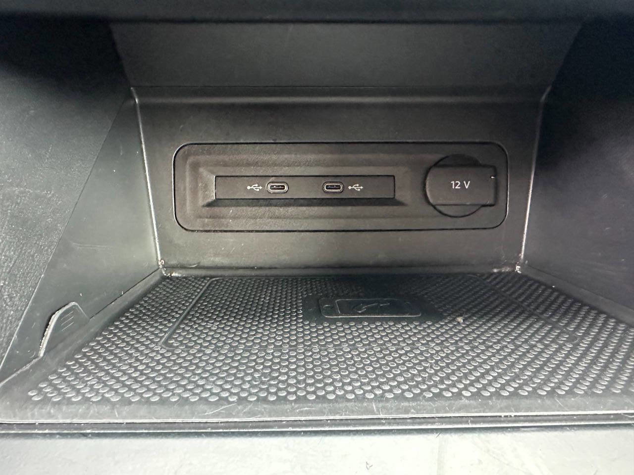 Used 2021 Volkswagen Atlas SE image 24