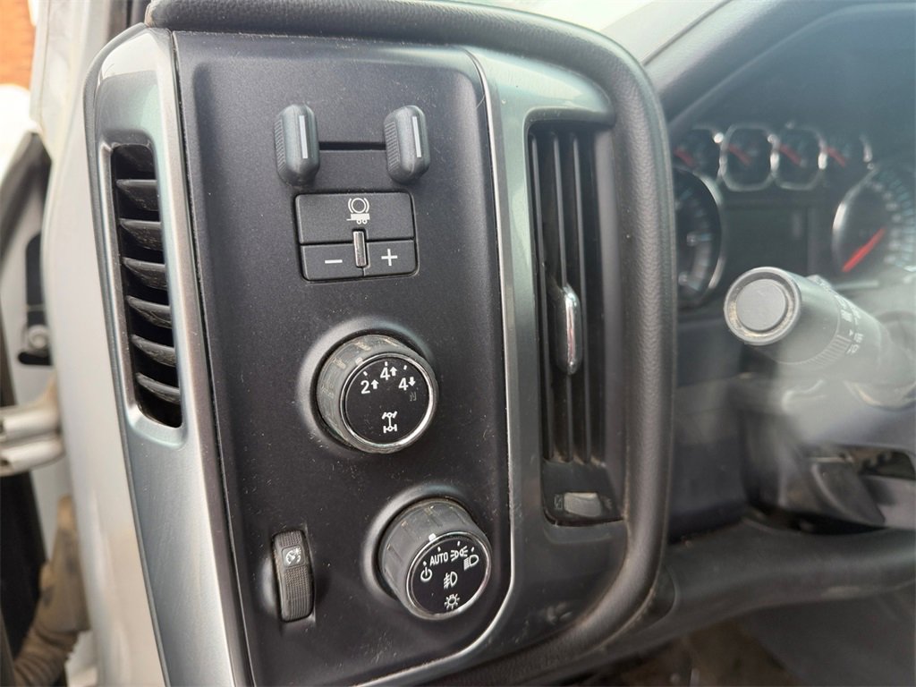 Used 2015 Chevrolet Silverado 2500 LTZ image 19