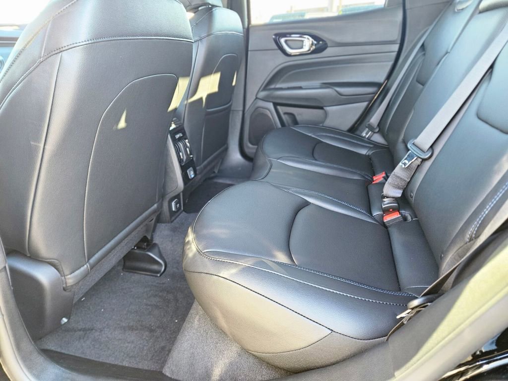 New 2026 Jeep Compass Limited AWD/4WD image 13