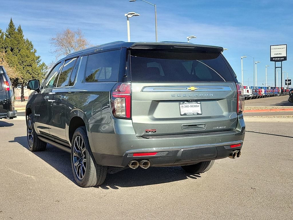 Used 2023 Chevrolet Suburban Premier image 8