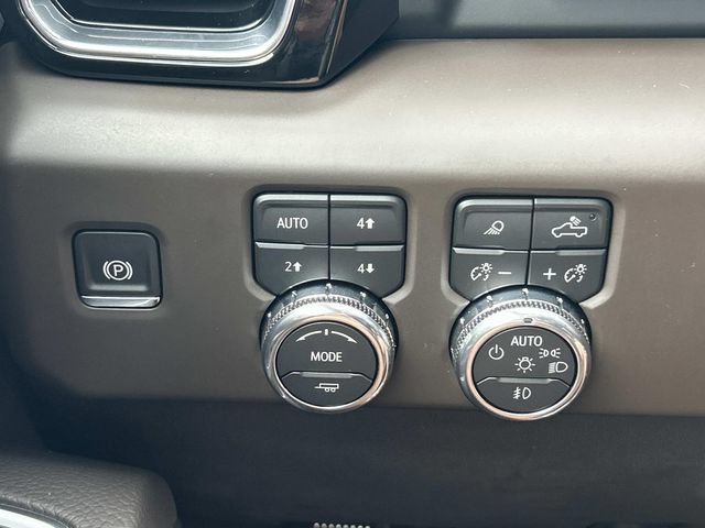 Used 2026 GMC Sierra 1500 Denali w/ Denali Reserve Package AWD/4WD image 35