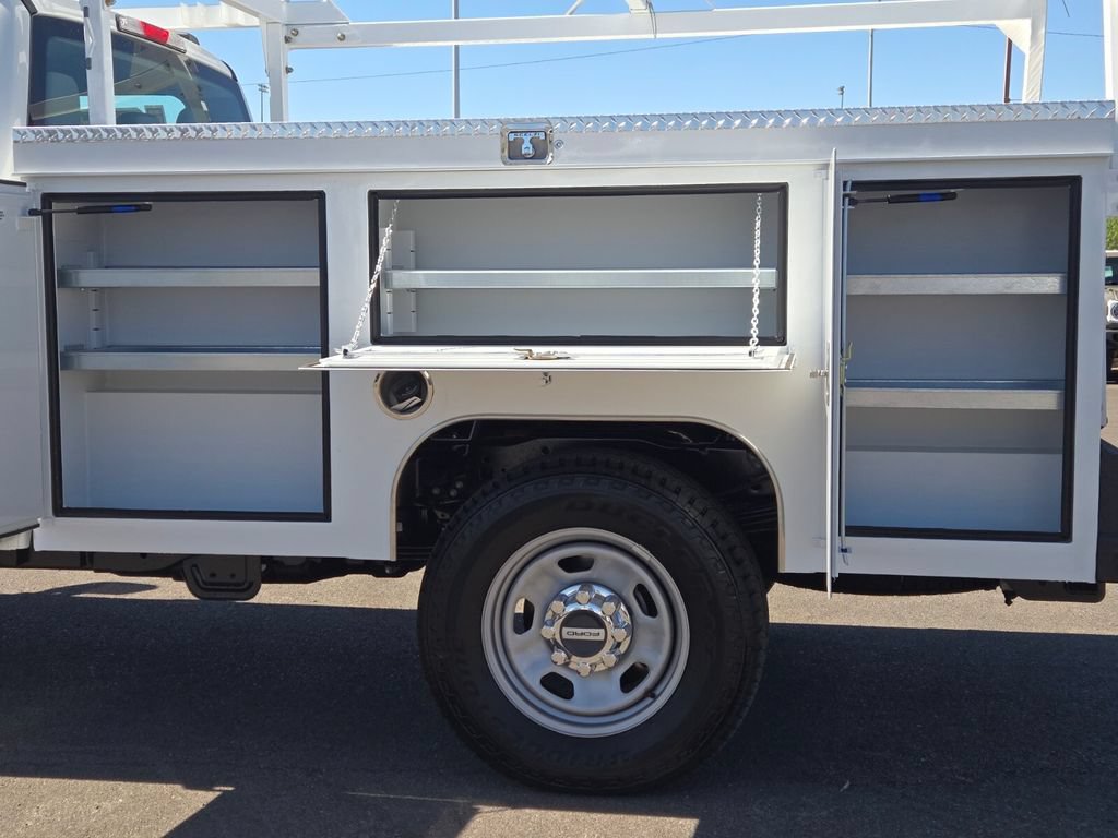 New 2026 Ford F350 XL w/ XL Chrome Package AWD/4WD image 12