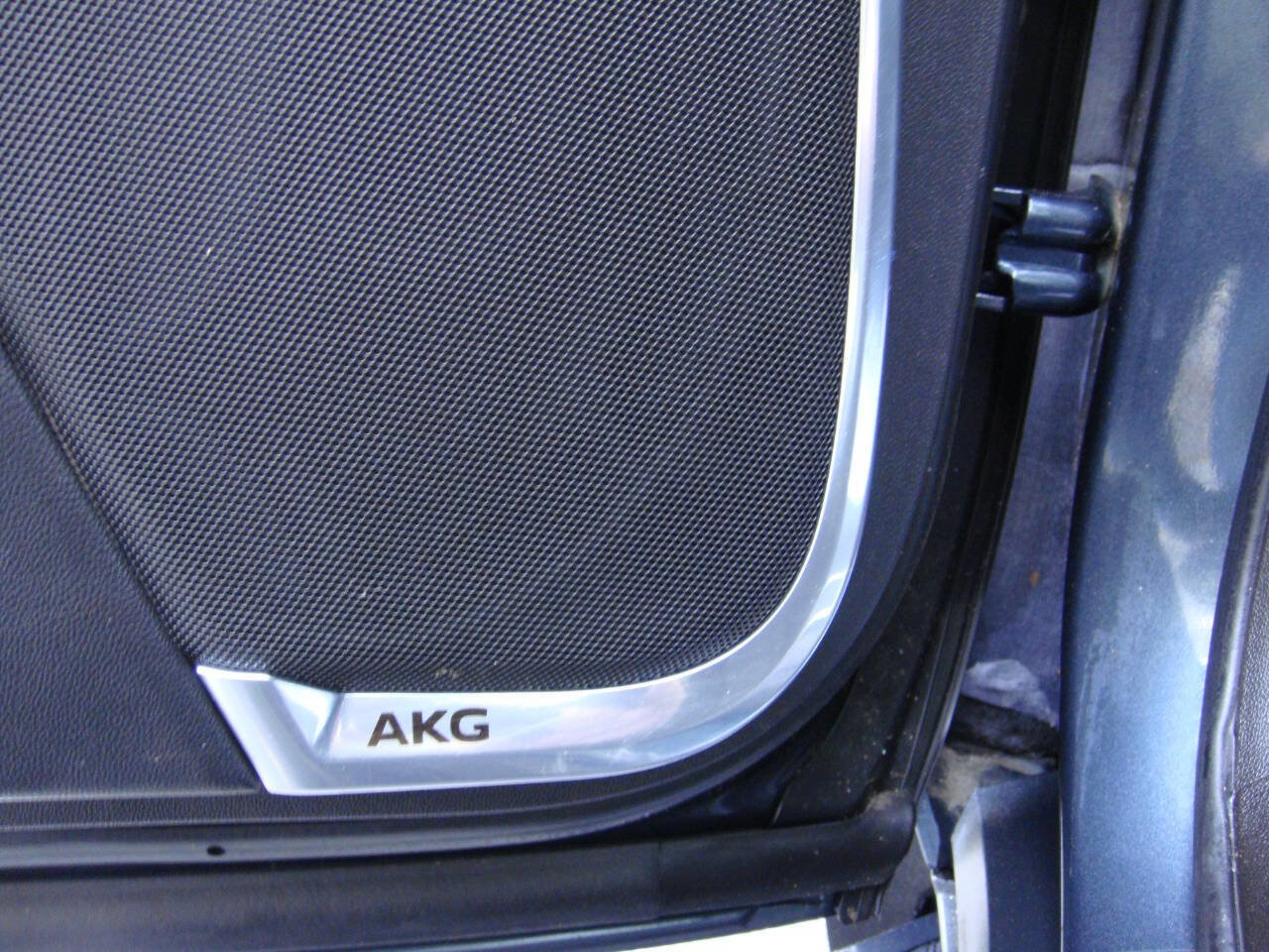 Used 2021 Cadillac Escalade Sport w/ Driver Assist Tech Package image 23