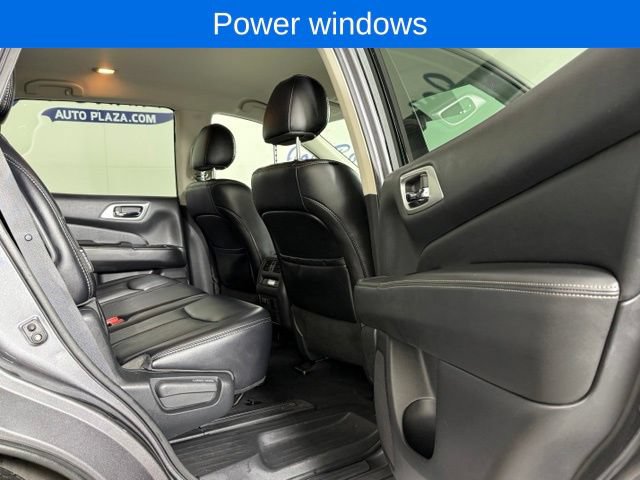 Used 2019 Nissan Pathfinder SL AWD/4WD image 19