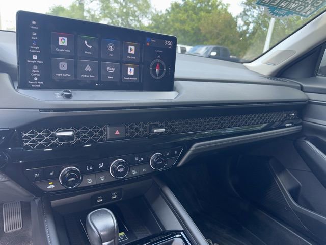 Used 2024 Honda Accord Touring image 10