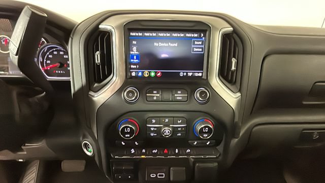 Used 2021 Chevrolet Silverado 1500 LT AWD/4WD image 23