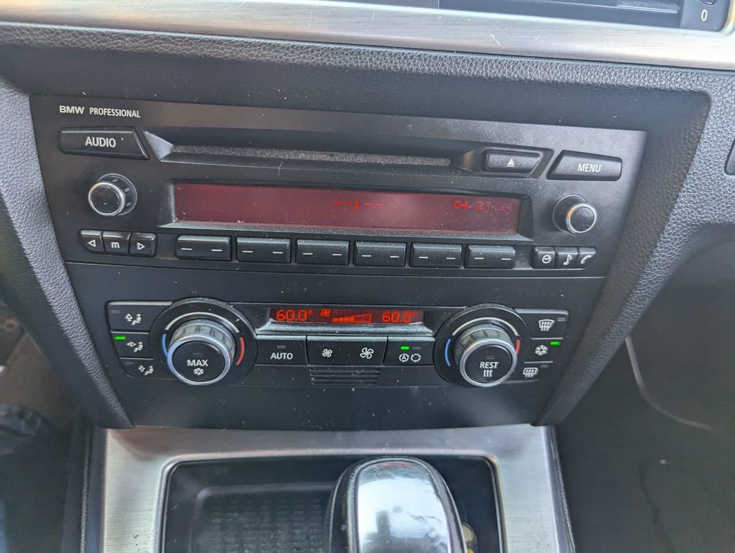 Used 2009 BMW 328i Coupe image 16