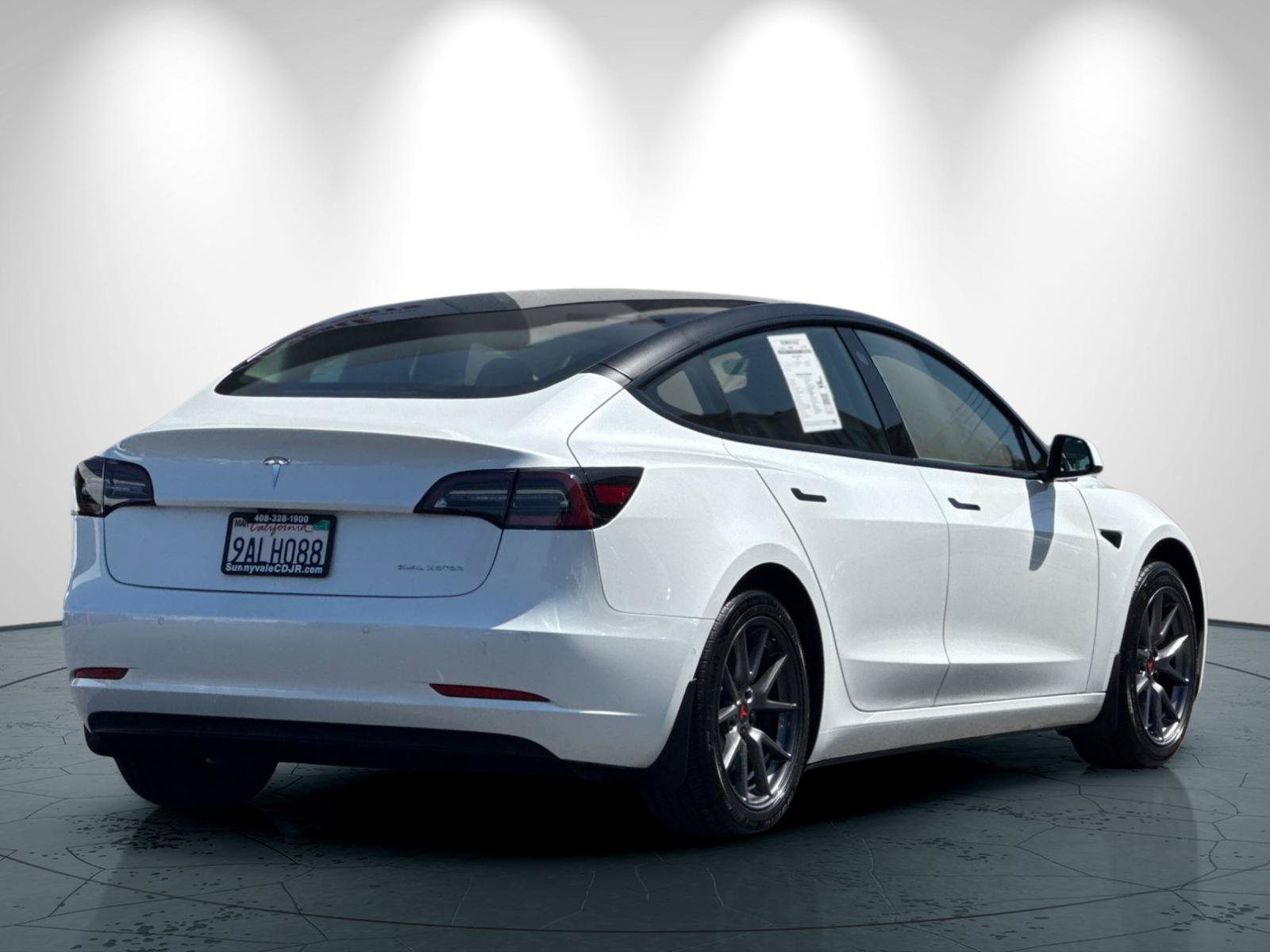 Used 2022 Tesla Model 3 Long Range AWD/4WD image 4