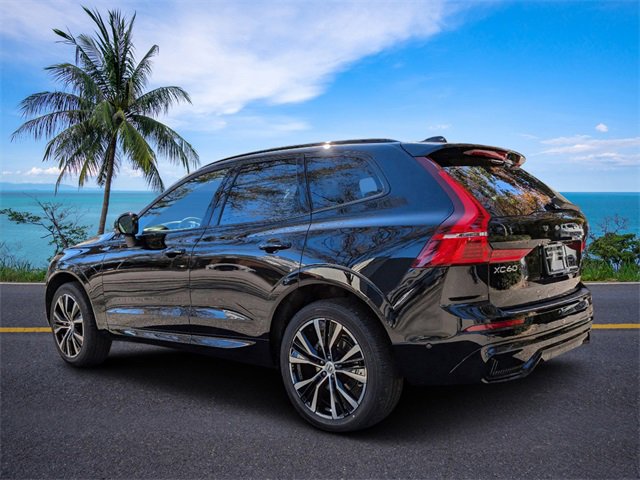 New 2025 Volvo XC60 B5 Plus w/ Climate Package image 5