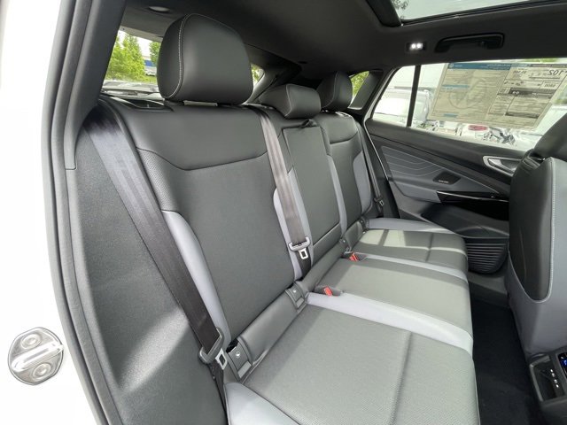 New 2025 Volkswagen ID.4 Pro S Plus image 28